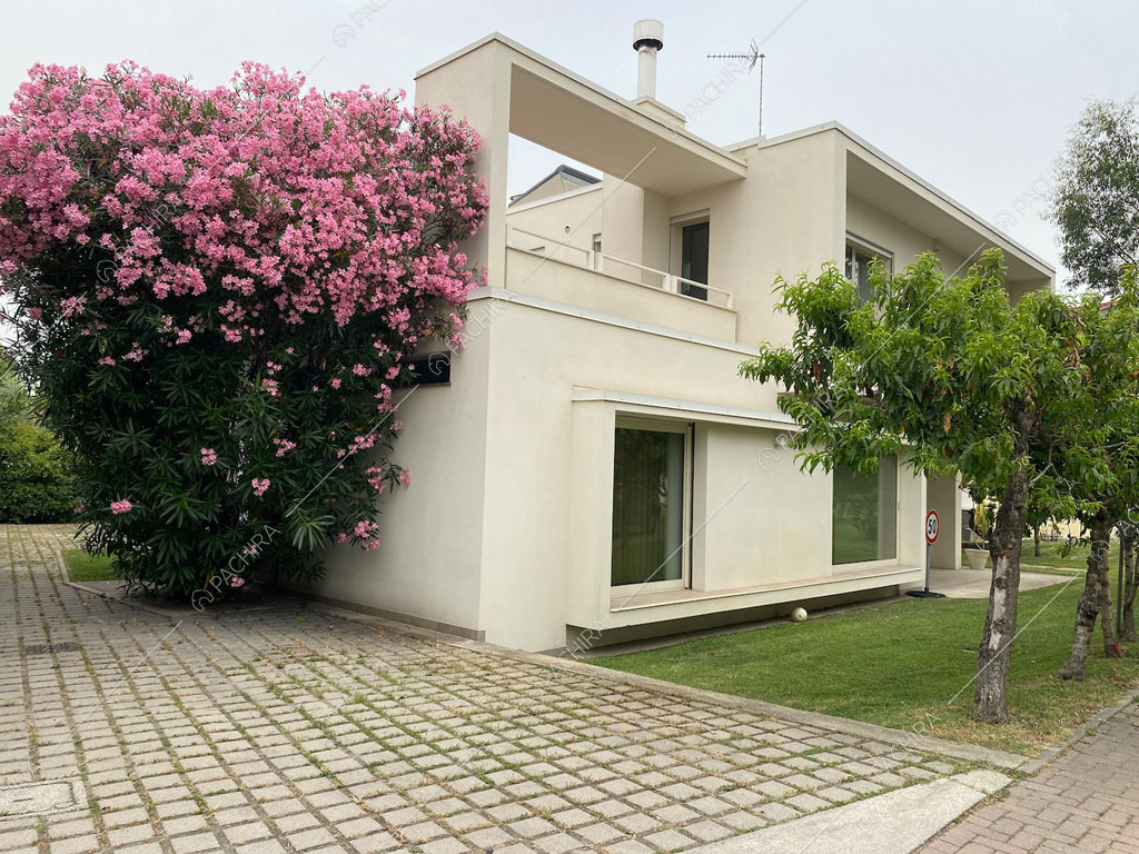 Esterni della villa Rila, location in stile contemporaneo a Forlì Cesena