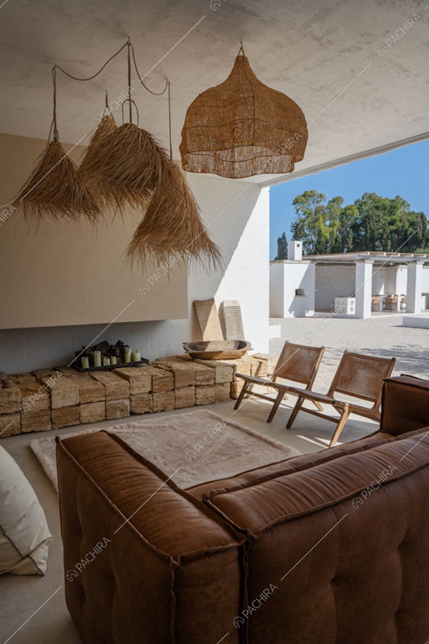 Veranda della masseria Kyanite, location in stile contemporaneo a Brindisi