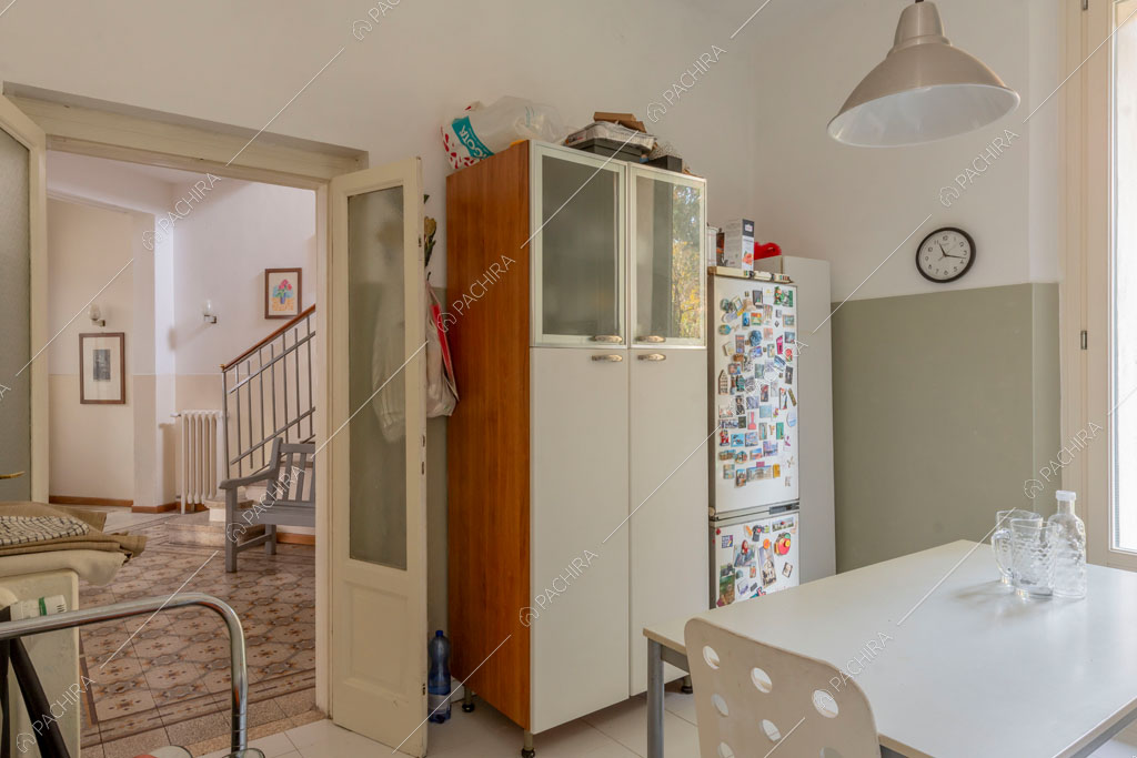 Cucina della villa Oglio, location in stile moderno a Milano