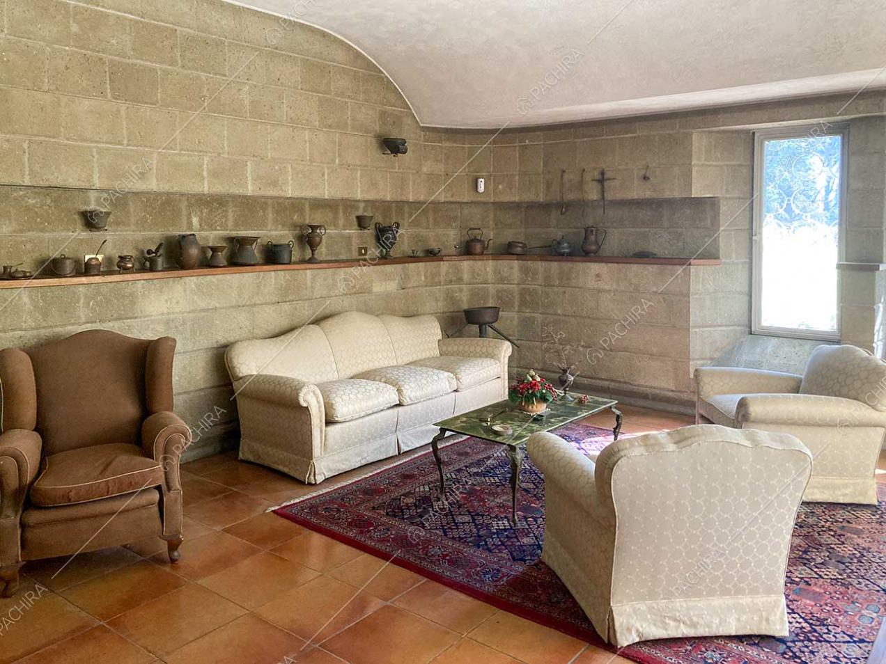 Salotto della villa Anastase, location in stile classico a Roma