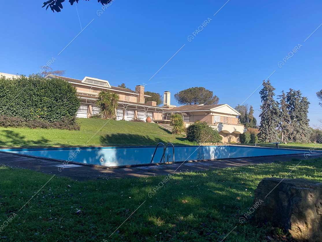 Piscina della villa Anastase, location in stile classico a Roma