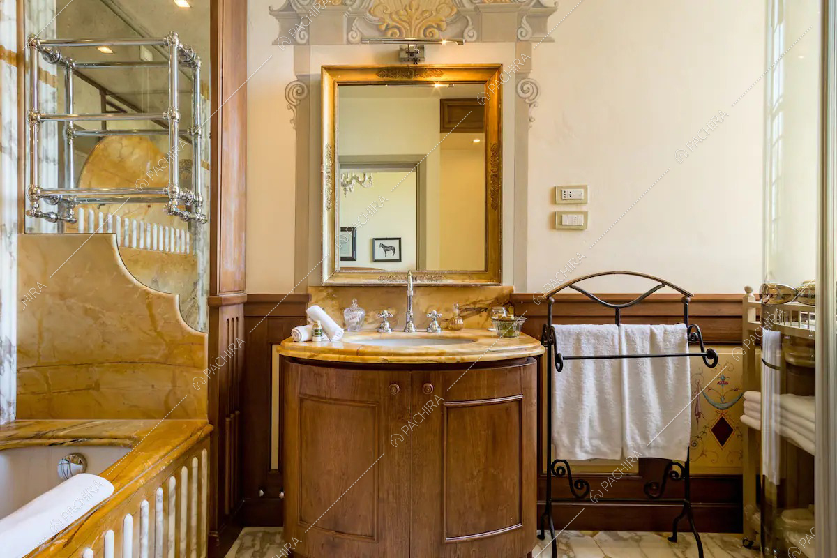 Bagno della villa Elba, location in stile classico a Firenze