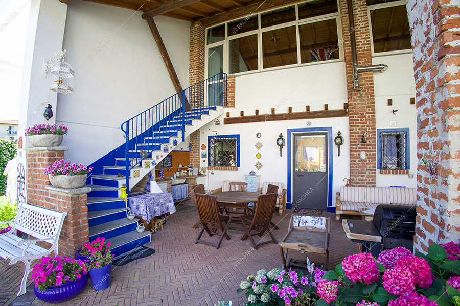 Portico della cascina Spluga, location in stile rustico a Milano