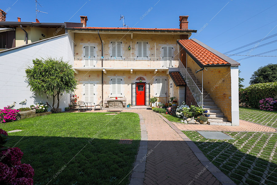 Vialetto della cascina Spluga, location in stile rustico a Milano