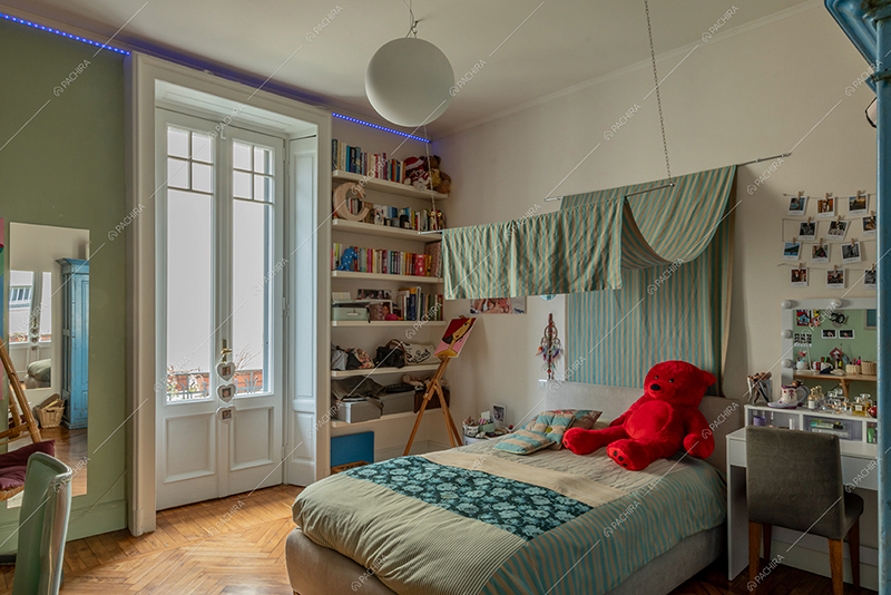 Camera da letto della villa Corallo, location in stile liberty a Milano