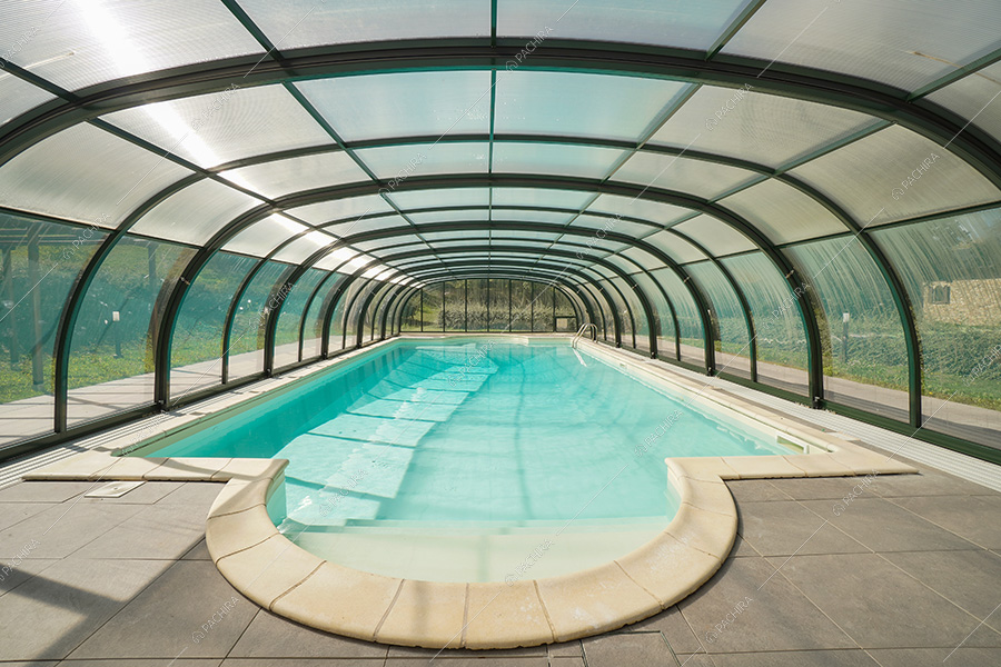 Piscina della villa rustica Tapioca, location per shooting a Rimini