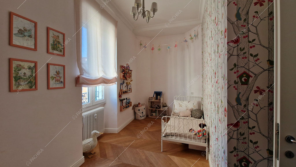 Camera da letto dei bambini dell'appartamento Barents, location in stile contemporaneo a Roma