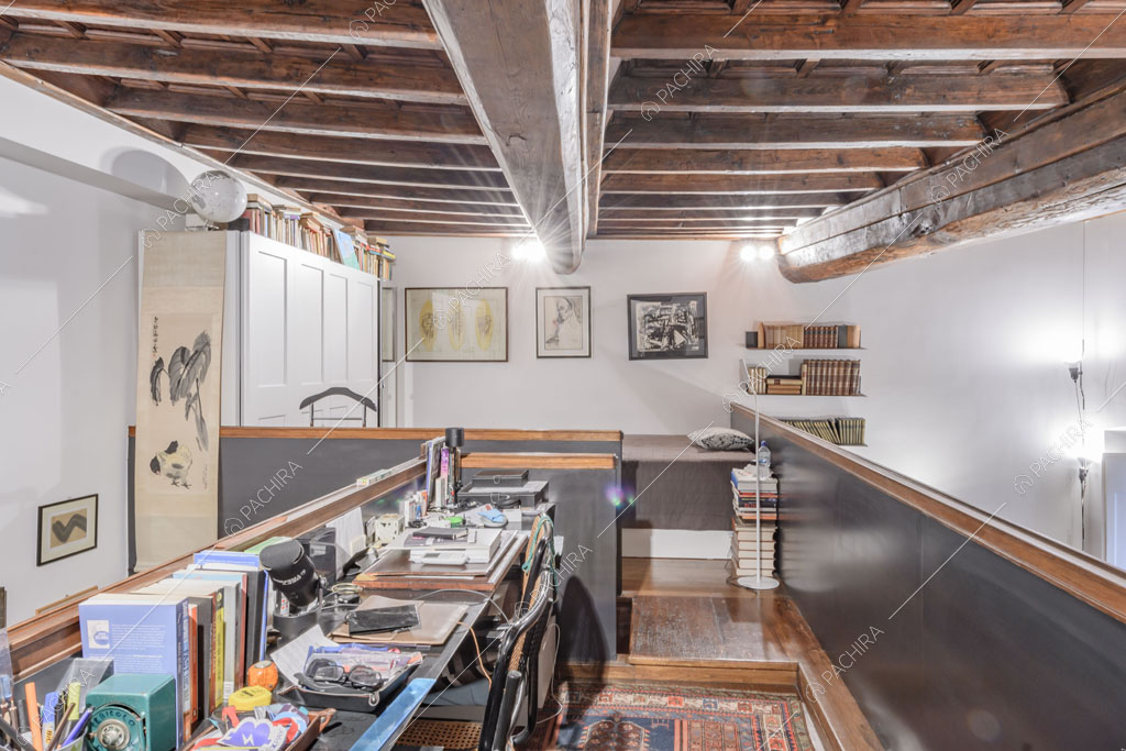 Studio dell'appartamento Roobois, location in stile insolito a Roma