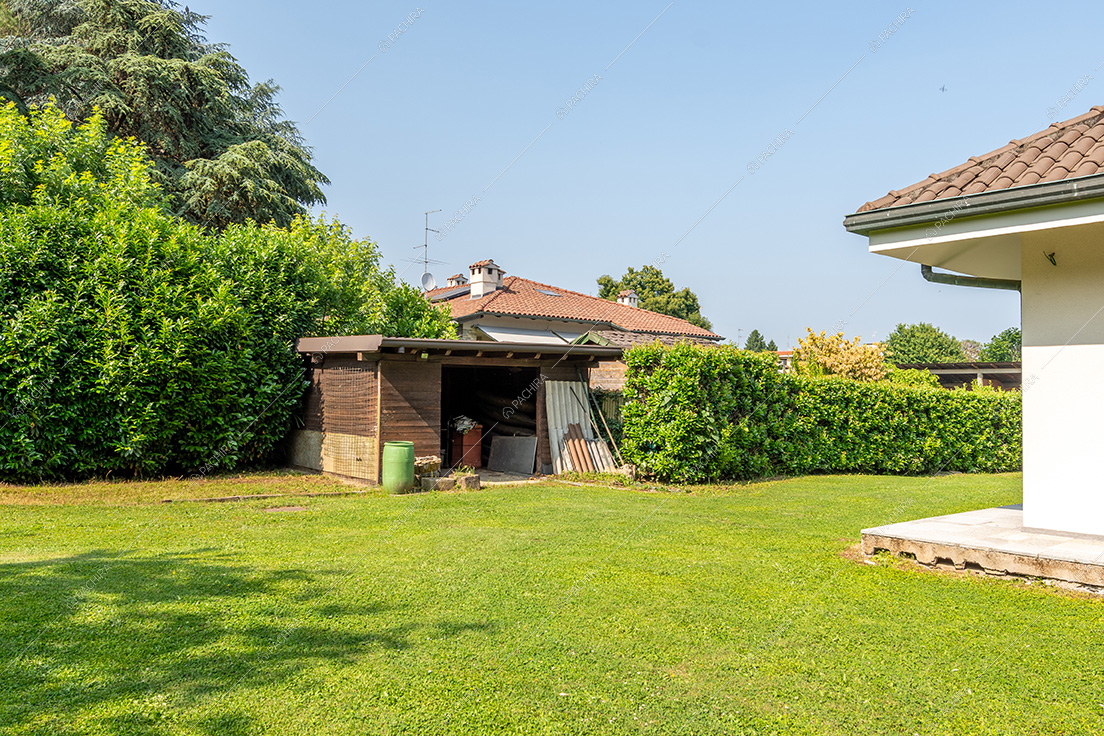 Giardino della villa Guadiana, location in stile moderno a Como