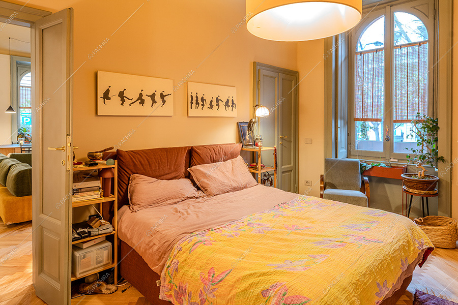 Camera da letto dell'appartamento Buganvilla, location in stile moderno a Milano