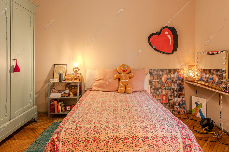 Camera da letto dell'appartamento Buganvilla, location in stile moderno a Milano