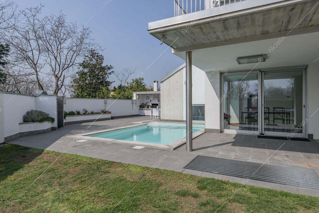 Veranda della villa Lilium, location in stile moderno in Provincia di Milano