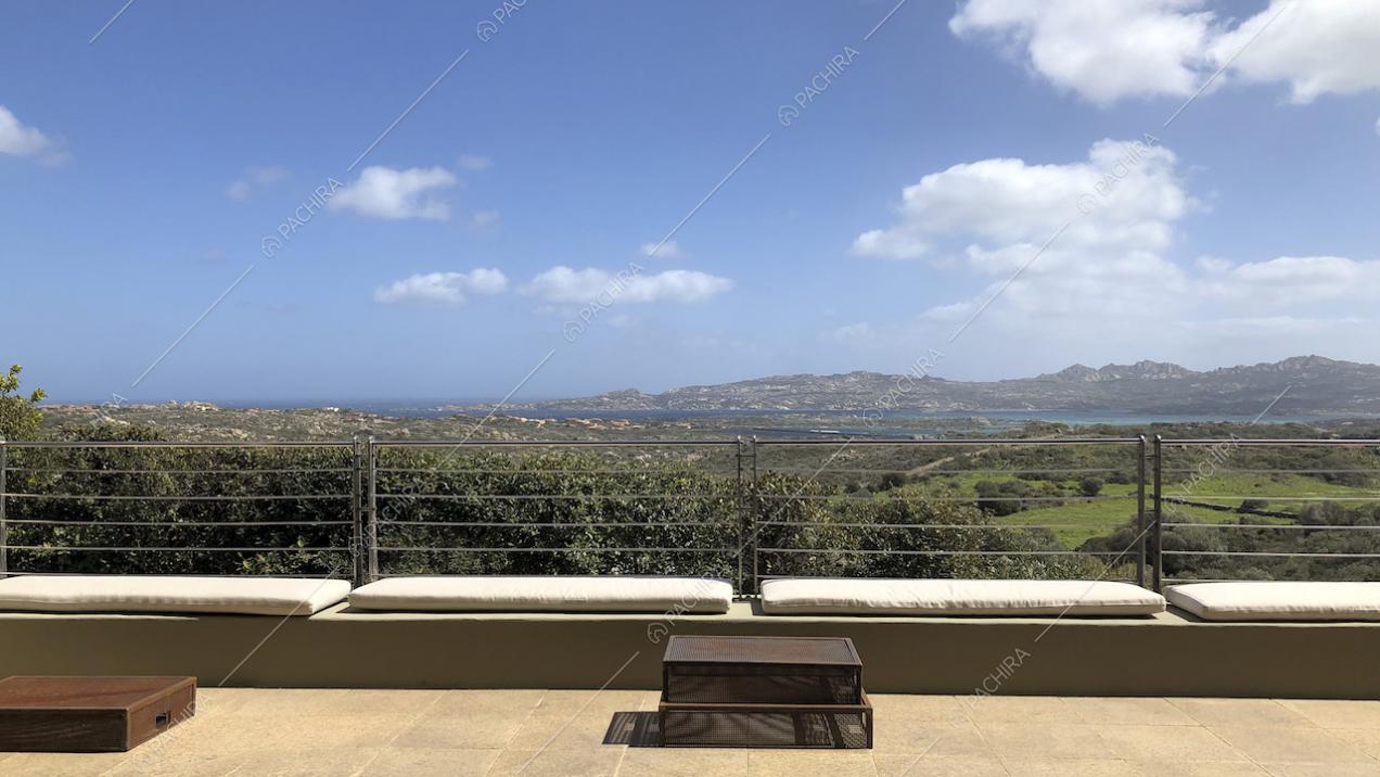 Vista panoramica dalla terrazza della Location Leccio