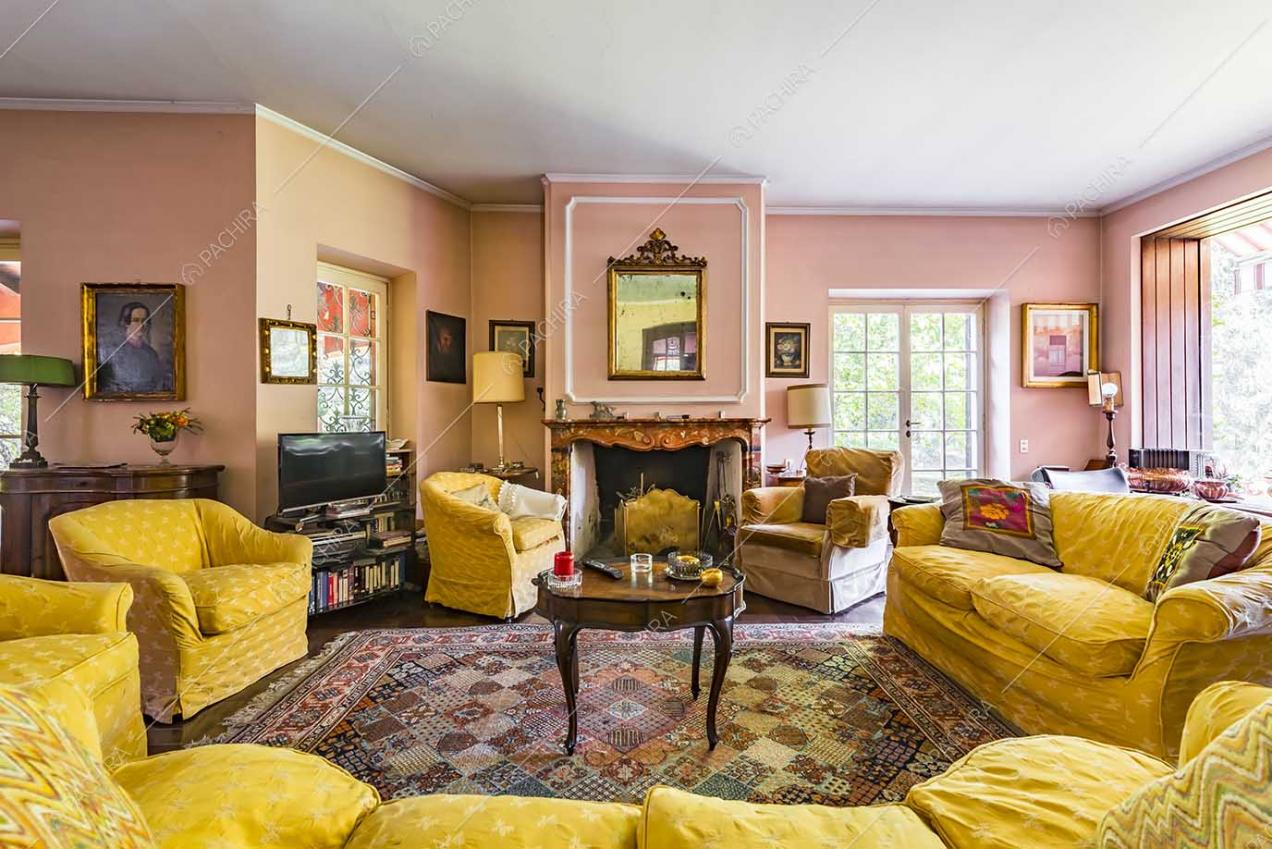 Salotto della villa Archibusa, location in stile classico a Como