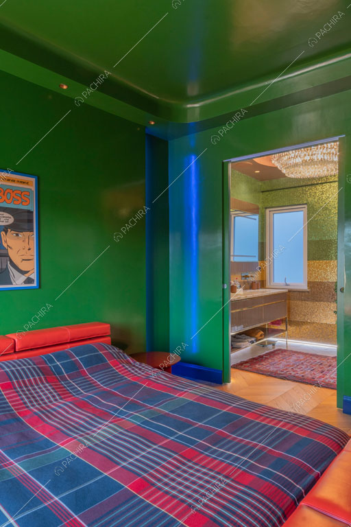 Camera da letto dell'appartamento Gila, location in stile contemporaneo a Roma