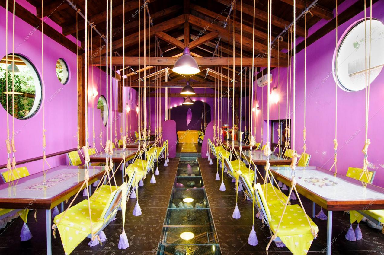 Sala da pranzo dell'hotel Aegirine, location in stile eclettico a Rieti
