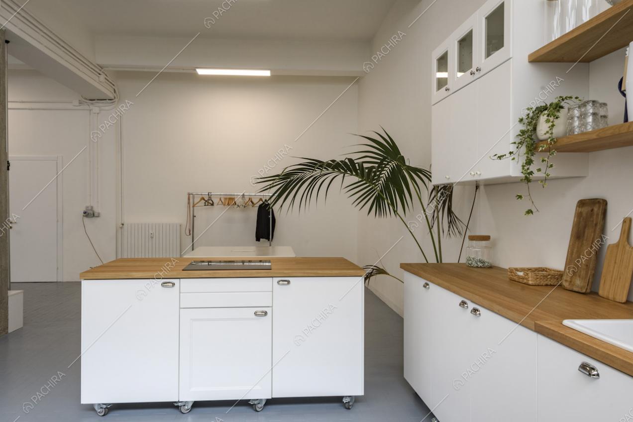Dettaglio della cucina smontabile della Location Dypsis