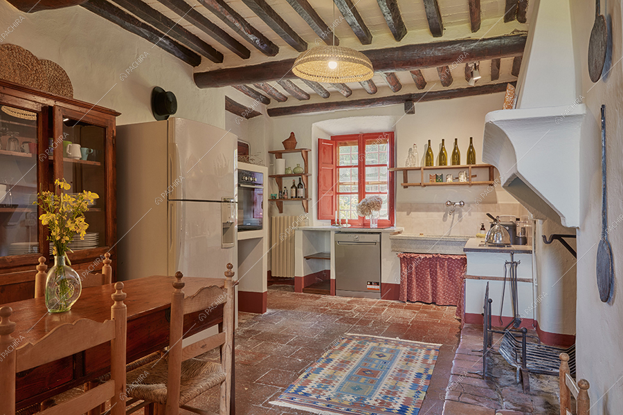 Cucina della masseria Mincio, location in stile rustico a Lucca
