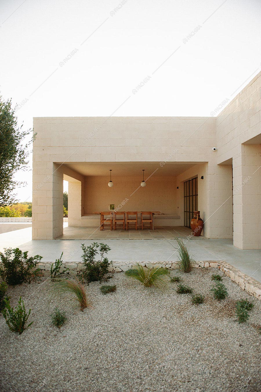 Veranda della villa Malacca, location in stile contemporaneo a Brindisi