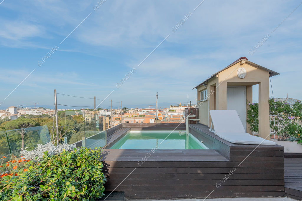Terrazza dell'attico Elbrus, location in stile contemporaneo a Roma