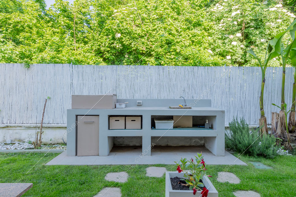 Giardino della villa Garnet, location in stile contemporaneo a Milano