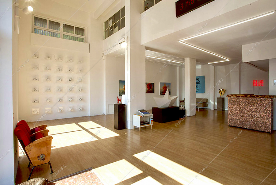 Sala dello spazio espositivo Paranà, location in stile minimal a Roma