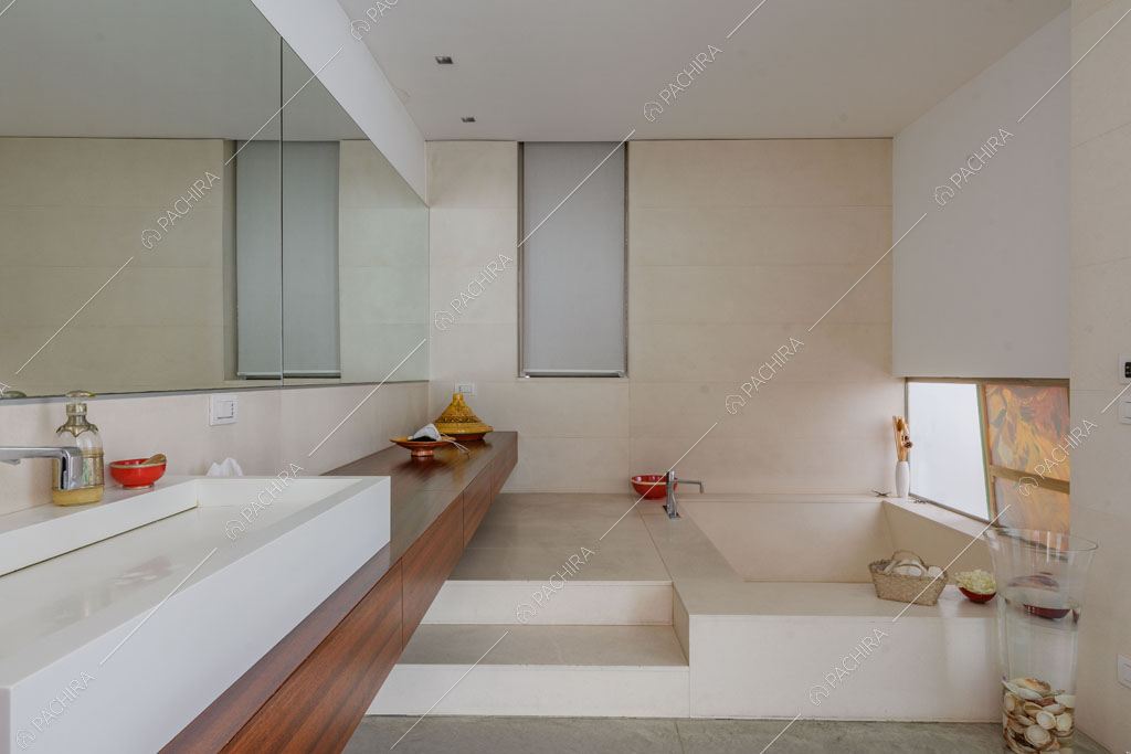 Bagno del loft Inula, location in stile contemporaneo a Varese