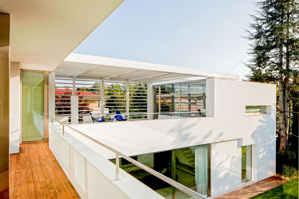 Terrazza della villa Meru, location in stile contemporaneo a Padova