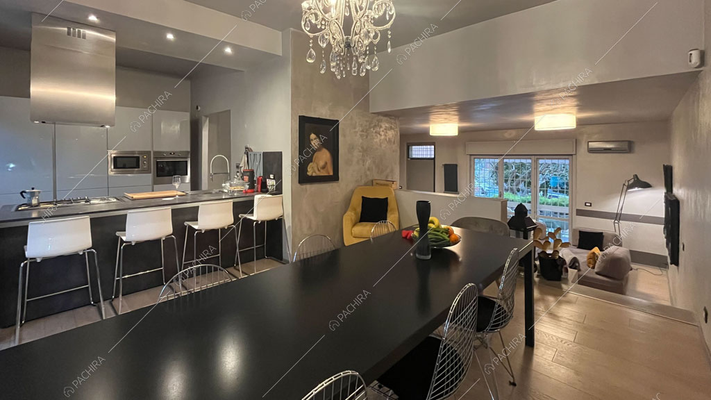 Cucina della villa Andesine, location in stile moderno a Roma