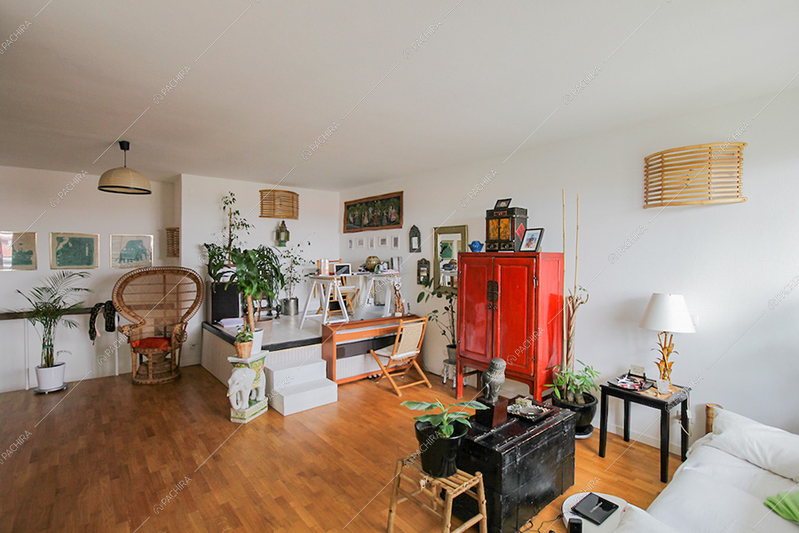 Sala dell'appartamento moderno Cerfoglio, location per shooting a Milano