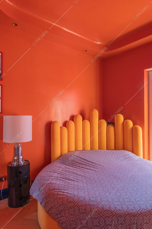Camera da letto dell'appartamento Gila, location in stile contemporaneo a Roma